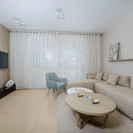 Delightful Gateway In Mangroovy Apartamento